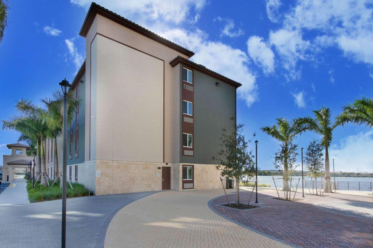Woodspring Suites 米拉玛 外观 照片